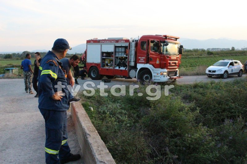 Αυτοκίνητο έπεσε σε κανάλι στην Κωπαΐδα -Ερευνες για εγκλωβισμένους [εικόνες] | iefimerida.gr 2