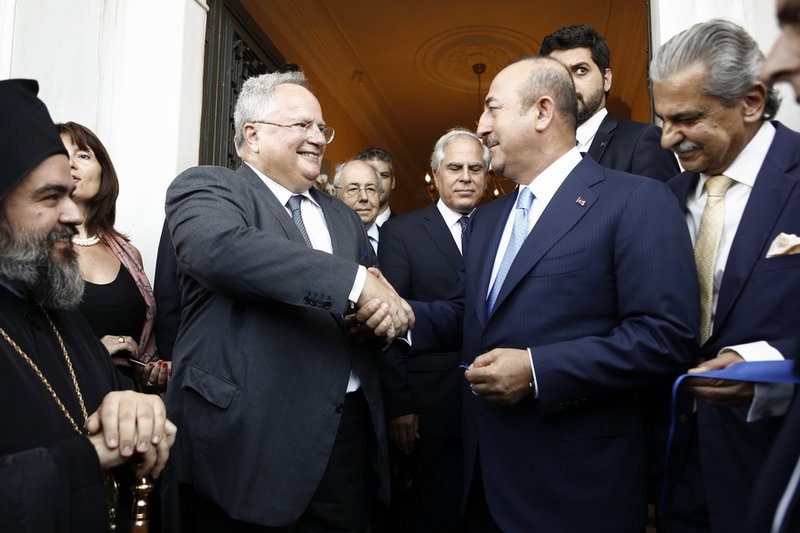 Διπλωματικό επεισόδιο Κοτζιά-Τσαβούσογλου στη Σμύρνη | iefimerida.gr 2