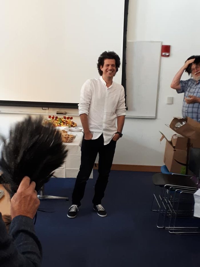 Το MIT γέμισε «Δασκαλάκηδες» -Η πρωτότυπη υποδοχή του Κωνσταντίνου Δασκαλάκη από τους μαθητές του [εικόνες] | iefimerida.gr 0