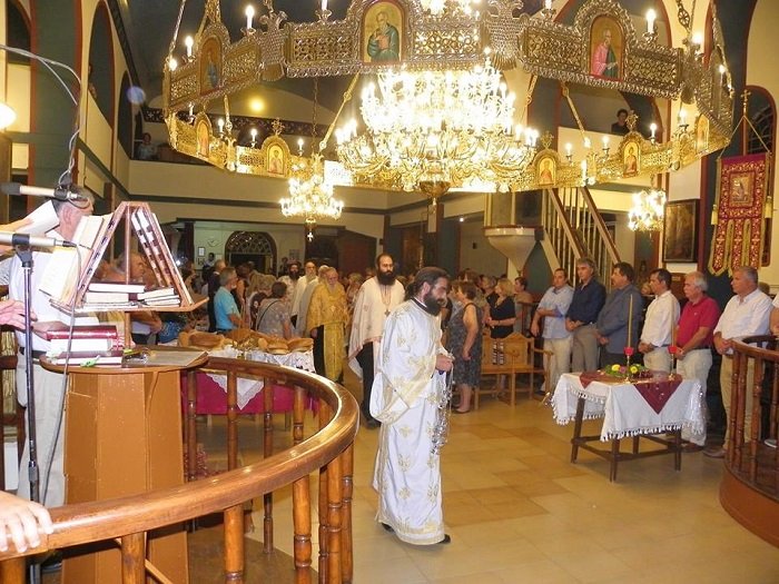 Το κουρμπάνι, το τελετουργικό έθιμο, αναβιώνει σήμερα στη Νικήτη Χαλκίδικής [εικόνες] | iefimerida.gr 4