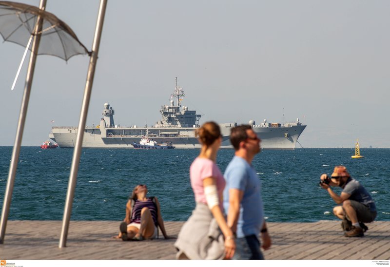 Η ναυαρχίδα του 6ου Αμερικανικού Στόλου πλέει στη Θεσσαλονίκη