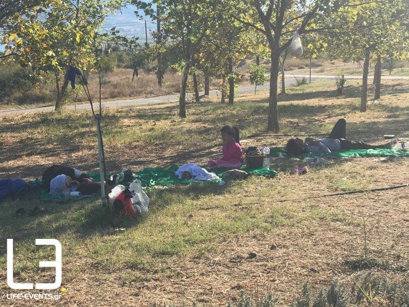 Βόλβη: «Γροθιά στο στομάχι» οι εικόνες από τις συνθήκες διαβίωσης των προσφύγων [εικόνες & βίντεο] | iefimerida.gr 6