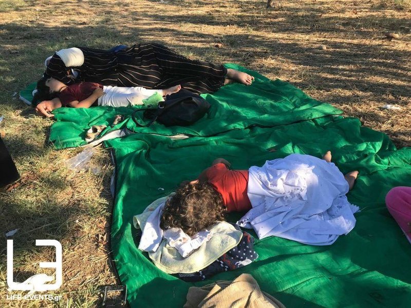 Βόλβη: «Γροθιά στο στομάχι» οι εικόνες από τις συνθήκες διαβίωσης των προσφύγων [εικόνες & βίντεο] | iefimerida.gr 1