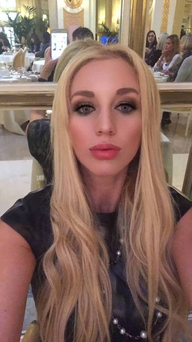 Ρωσίδα καλλονή κατηγορεί τον Πούτιν -«Προσπάθησε να με σκοτώσει με ποντικοφάρμακο» [εικόνες] | iefimerida.gr 4