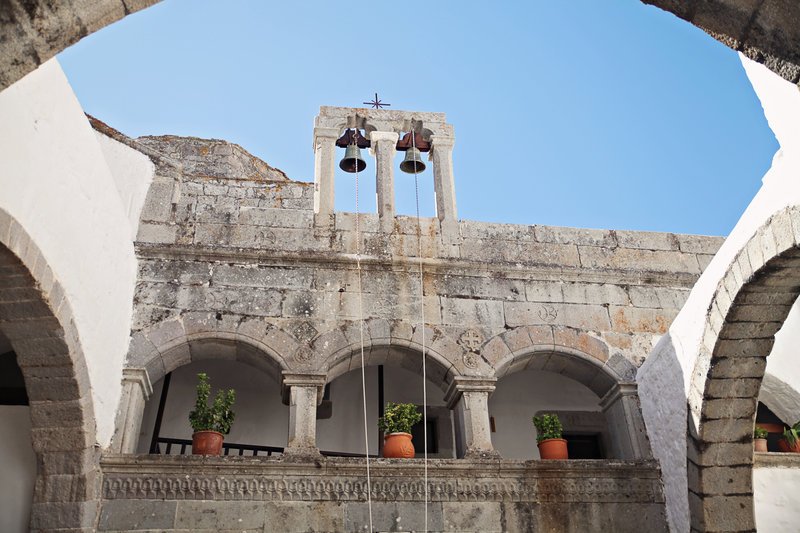 Καμπάνες και βασιλικός /Φωτογραφία: Shutterstock