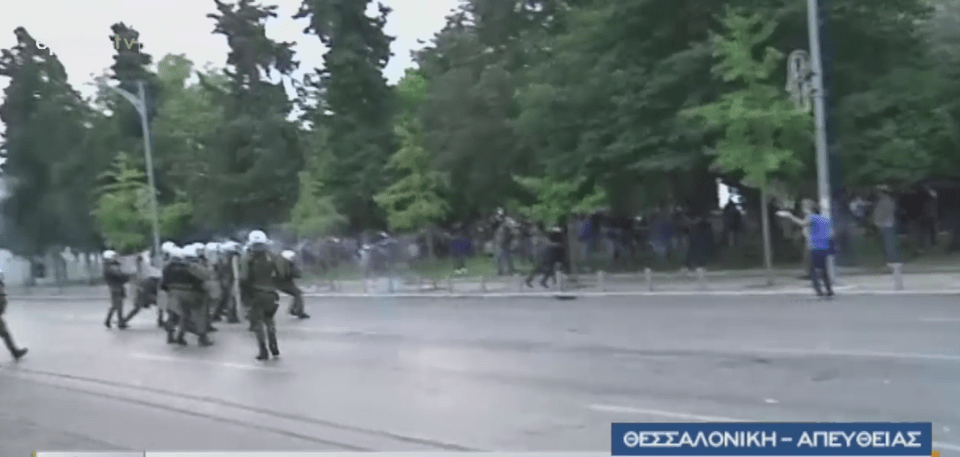Μεγάλα επεισόδια και καταστροφές στη Θεσσαλονίκη -Στο συλλαλητήριο για τη Μακεδονία [εικόνες & βίντεο] | iefimerida.gr 18