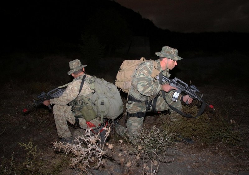 Γι' αυτό είναι ο φόβος και ο τρόμος του εχθρού -Η νυχτερινή εκπαίδευση των Ελλήνων καταδρομέων [εικόνες] | iefimerida.gr 7