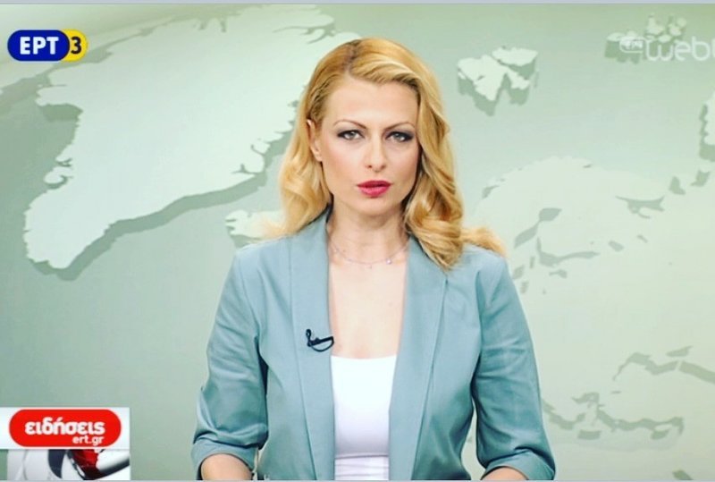 Ποια είναι η ξανθιά παρουσιάστρια της ΔΕΘ -Με στιλ Eurovision, τουαλέτα και ντεκολτέ [εικόνες] | iefimerida.gr 4