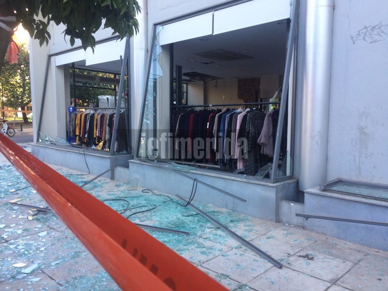 Ζημιές 40.000 ευρώ σε κατάστημα από την έκρηξη του ΑΤΜ στον Βύρωνα -Τι είπε ο ιδιοκτήτης στο iefimerida [εικόνες & βίντεο] | iefimerida.gr 8