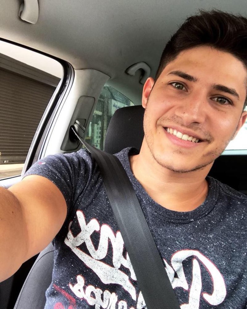 Αυτός είναι ο 25χρονος νέος σύντροφος της Πάολα [εικόνες] | iefimerida.gr 3