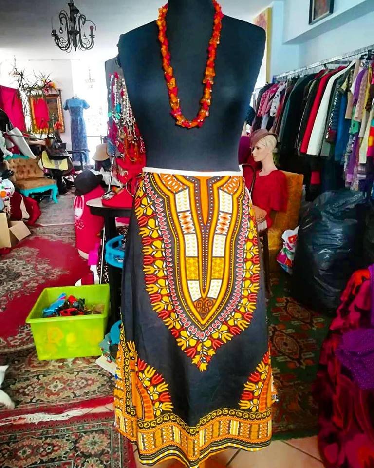 Αυτό το μπαζάρ δεν πρέπει να το χάσεις -Vintage ρούχα από 3 έως 10 ευρώ στον Νέο Κόσμο [εικόνες] | iefimerida.gr 1