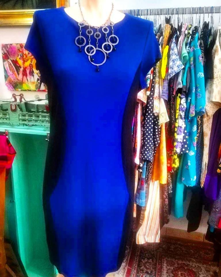 Αυτό το μπαζάρ δεν πρέπει να το χάσεις -Vintage ρούχα από 3 έως 10 ευρώ στον Νέο Κόσμο [εικόνες] | iefimerida.gr 7