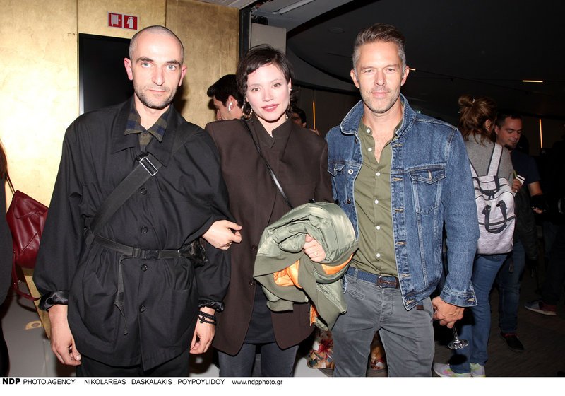 Σπάνια δημόσια εμφάνιση του Αρη Σερβετάλη με τη σύζυγό του -Με νέο λουκ και οι δύο [εικόνες] | iefimerida.gr 3