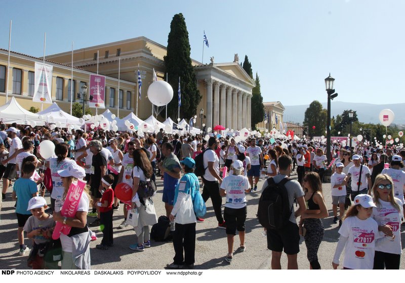 Η Πόπη Τσαπανίδου με το κολάν που δεν κρύβει καμία ατέλεια, σε αγώνα δρόμου [εικόνες] | iefimerida.gr 7