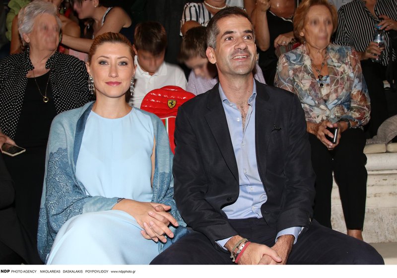 Η Σία Κοσιώνη με ένα φόρεμα στο χρώμα των ματιών της κέντρισε τα βλέμματα στο Ηρώδειο [εικόνες] | iefimerida.gr 8