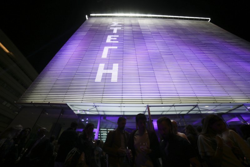 Τα πιο εντυπωσιακά ψηλοτάκουνα που πάτησαν στα παχιά χαλιά του Προεδρικού Μεγάρου [εικόνες] | iefimerida.gr 14