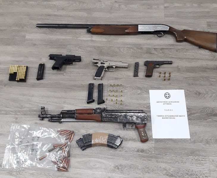 Ετσι αιφνιδίαζαν οι σκληροί ληστές των κοσμηματοπωλείων -Η μάσκα κάλυψης [εικόνες] | iefimerida.gr 1