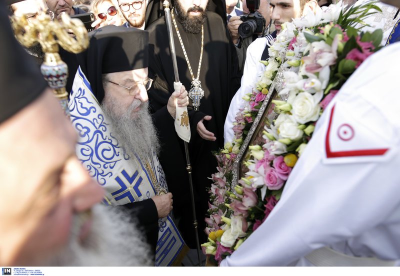 Η Θεσσαλονίκη υποδέχθηκε τον Τίμιο Σταυρό και την εικόνα της Παναγίας του Ορους των Ελαιών [εικόνες] | iefimerida.gr 8