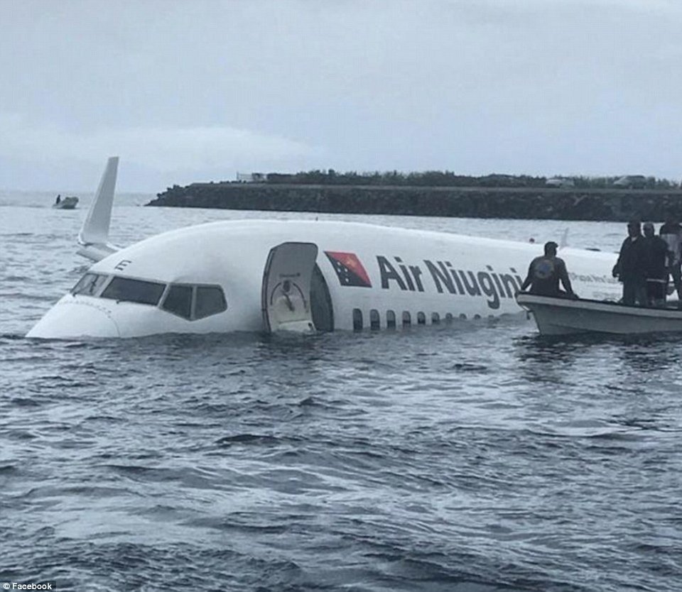 Πρόκειται για την αεροπορική πτήση Air Niugini Flight 73, η οποία εκτελούσε πτήση προς την Παπούα Νέα Γουινέα στις 28 Σεπτεμβρίου.
