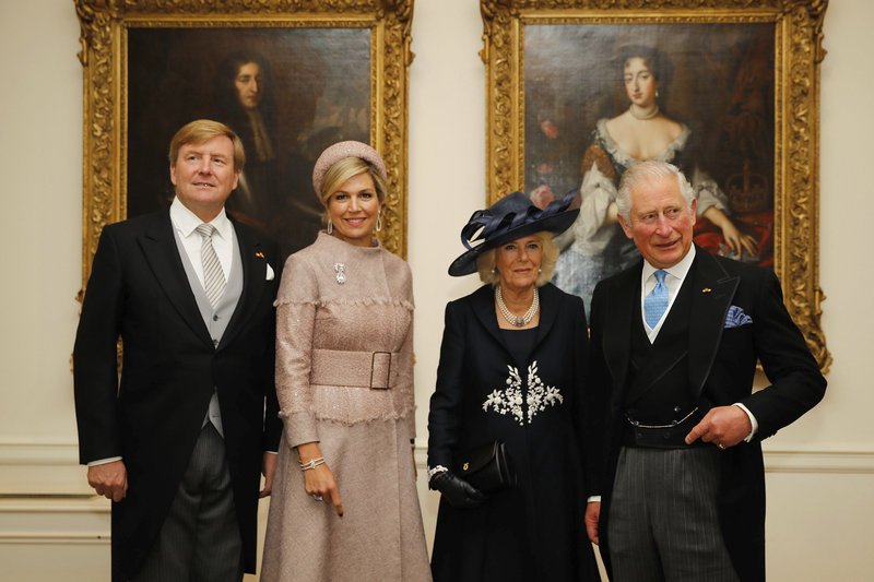 Η βασίλισσα Μαξίμα... προσπάθησε αλλά την έσβησε η εντυπωσιακή Κέιτ Μίντλετον -Μαζί, στο ίδιο δείπνο [εικόνες] | iefimerida.gr 11