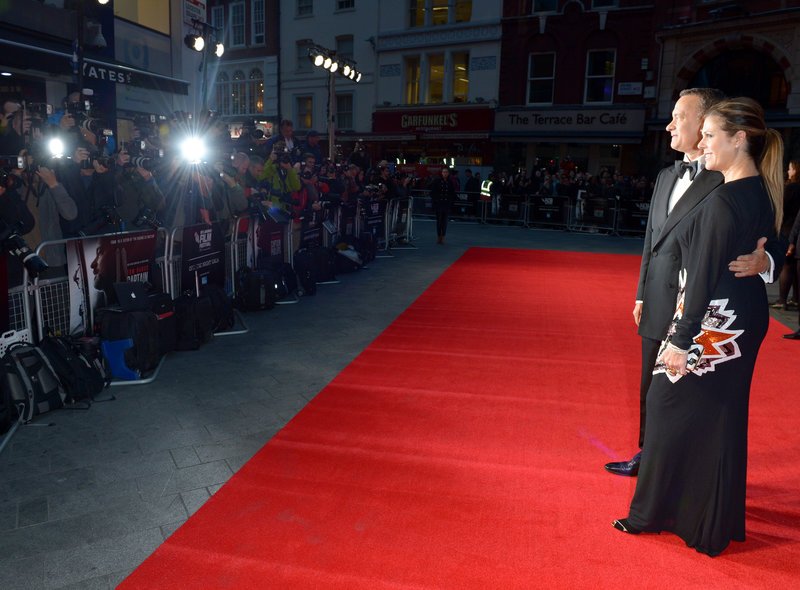 Πώς η Ρίτα Γουίλσον απελευθέρωσε σεξουαλικά τον Τομ Χανκς και τον κατάντησε... επιδειξία -Συναρπαστικό story ζωής [εικόνες] | iefimerida.gr 12