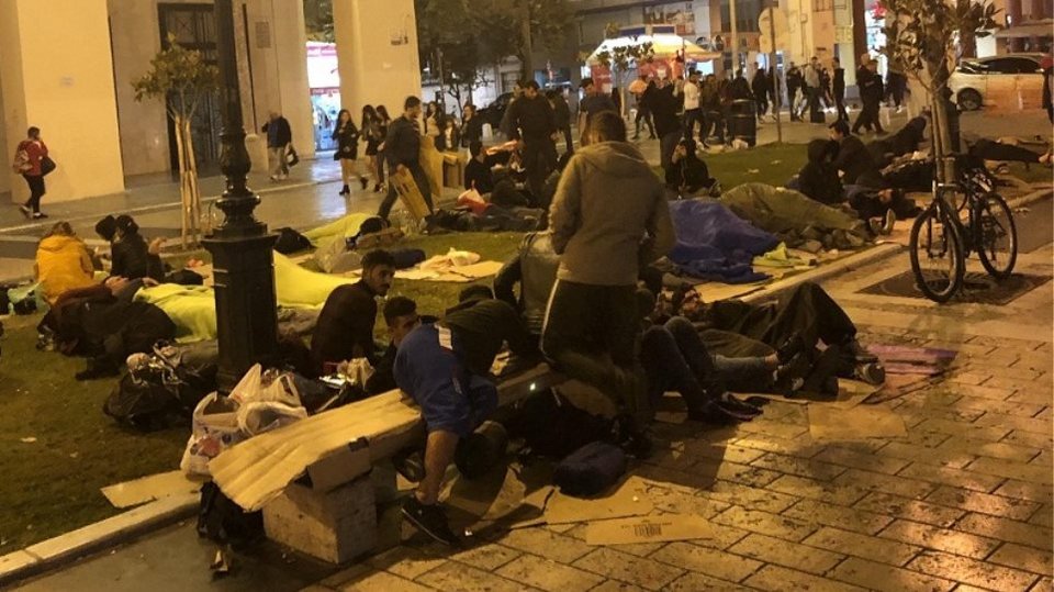 Βιοτεχνικό Επιμελητήριο Θεσσαλονίκης: Θλιβερή εικόνα οι μετανάστες στην Αριστοτέλους, η Πολιτεία αδιαφορεί | iefimerida.gr 0