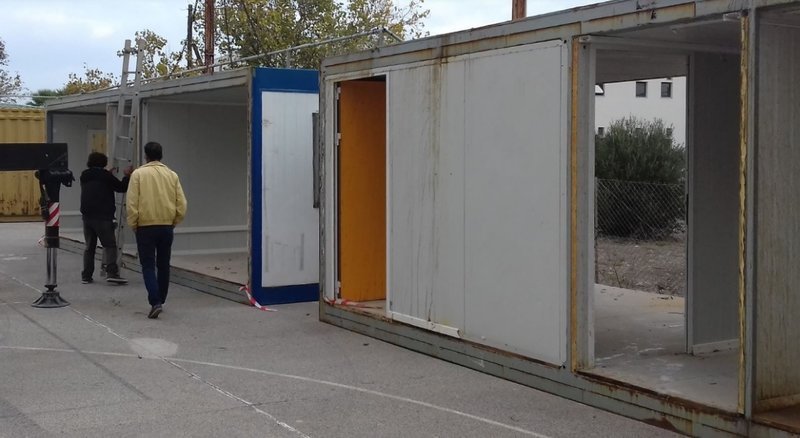 Δείτε τα κοντέινερ που έστειλε η Ρένα Δούρου στο Βενιζέλειο νοσοκομείο -Σε άθλια κατάσταση [εικόνες] | iefimerida.gr 1