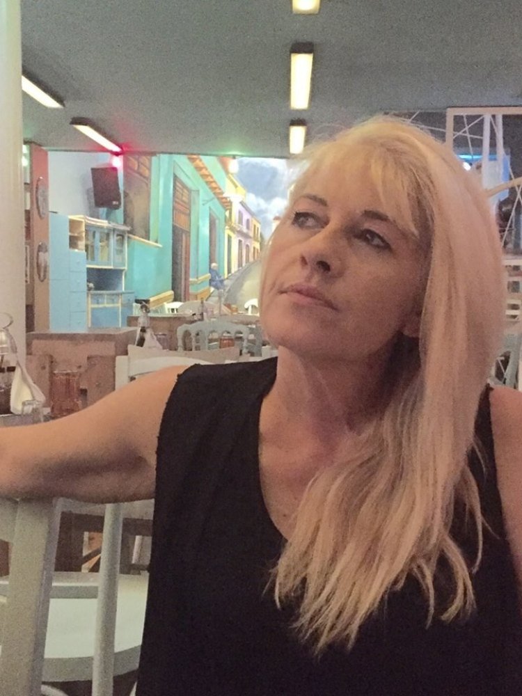 Εικόνες-σoκ στο βίντεο από τη δολοφονία της Τζωρμπατζάκη -Ανέβηκε σε ψυγείο για να γλιτώσει | iefimerida.gr 1