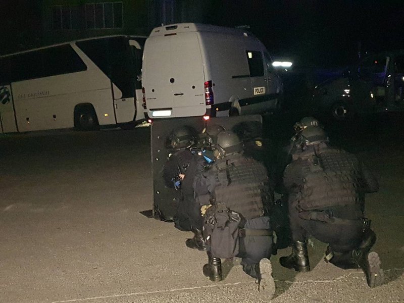 Υπό στενή παρακολούθηση το λεωφορείο και με όλα τα μέτρα ασφαλείας σε ισχύ