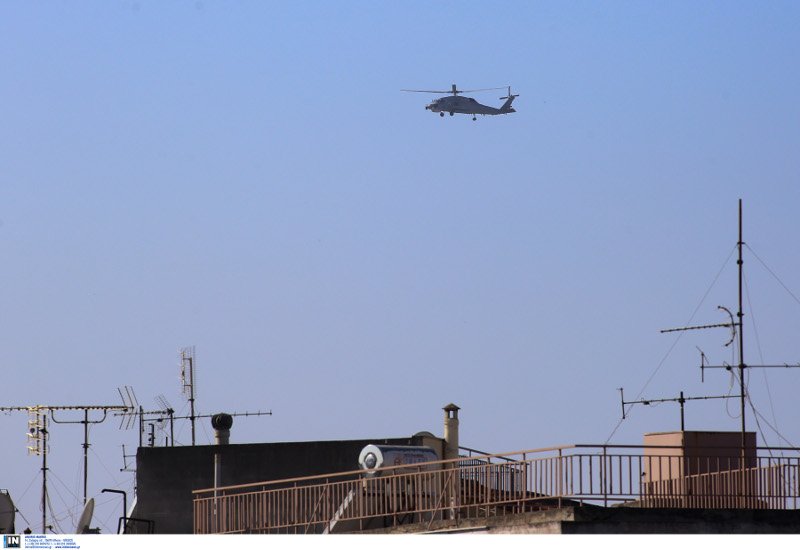 Εντυπωσιακές εικόνες: Μαχητικά αεροσκάφη πάνω από τη Θεσσαλονίκη -Για την παρέλαση της 28ης Οκτωβρίου  | iefimerida.gr 3