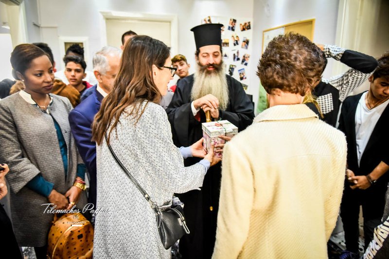 Η Αρχιεπισκοπή Αθηνών και η Τοπική Αυτοδιοίκηση στο πλευρό των ανήλικων προσφύγων της «ΑΠΟΣΤΟΛΗΣ» | iefimerida.gr 1