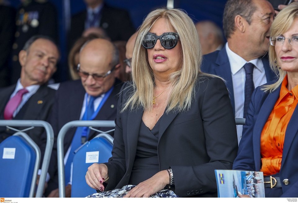 Η εντυπωσιακή αλλαγή στην εμφάνιση της Φώφης Γεννηματά -Ανανεωμένη όσο ποτέ [εικόνες] | iefimerida.gr 4