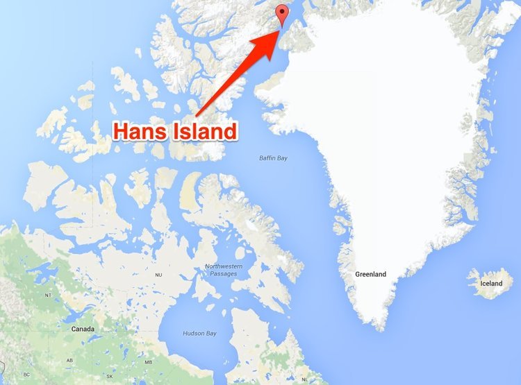 H βραχονησίδα Χανς σαπέχει σχεδόν μεταξύ του Καναδά και της δανέζικης Γροιλανδίας (Χάρτης: Google)