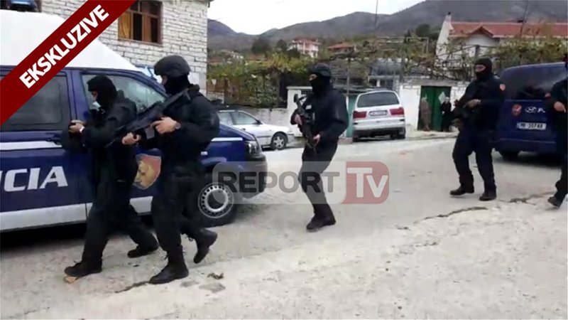 Αλβανία: Η αστυνομία σκότωσε τον ομογενή που ύψωσε την ελληνική σημαία στο Αργυρόκαστρο [εικόνες & βίντεο] | iefimerida.gr 15