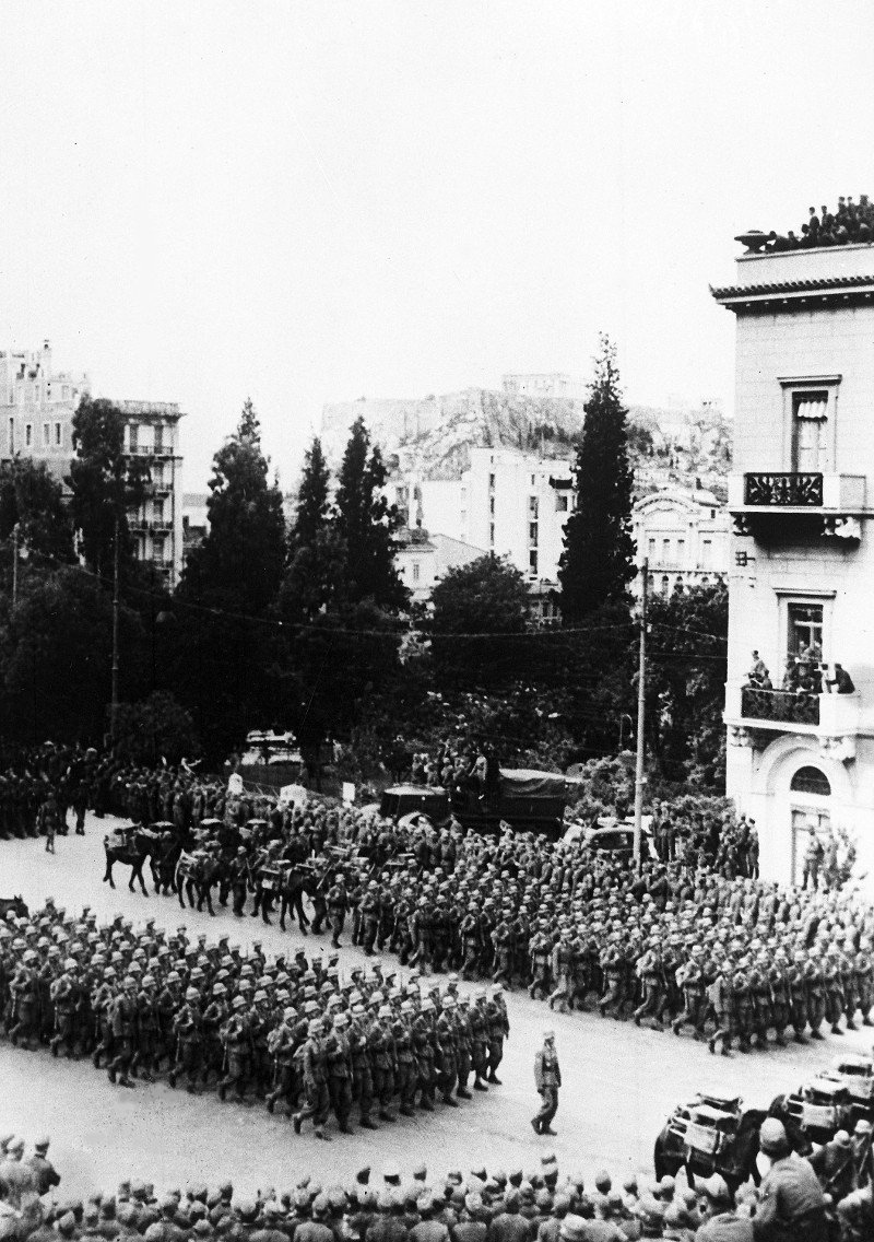Η «παρέλαση της νίκης» των γερμανικών δυνάμεων στην Αθήνα, 25 Μαΐου 1941. Φωτογραφία: AP Photo
