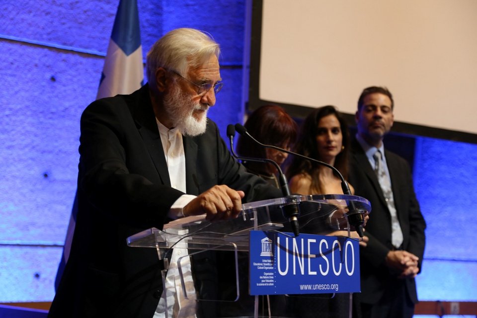 Με μεγάλη επιτυχία προβλήθηκε η συμπαραγωγή της Nova, «Kαζαντζάκης» στην UNESCO στο Παρίσι [εικόνες] | iefimerida.gr 0