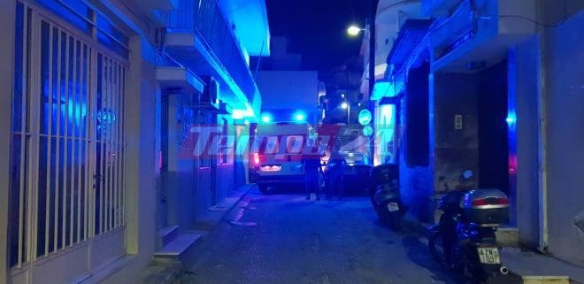 Μόλις ξέσπασε η φωτιά, ο άνδρας με κινητικά προβλήματα κατάφερε και βγήκε στο μπαλκόνι και άρχισε να φωνάζει βοήθεια.