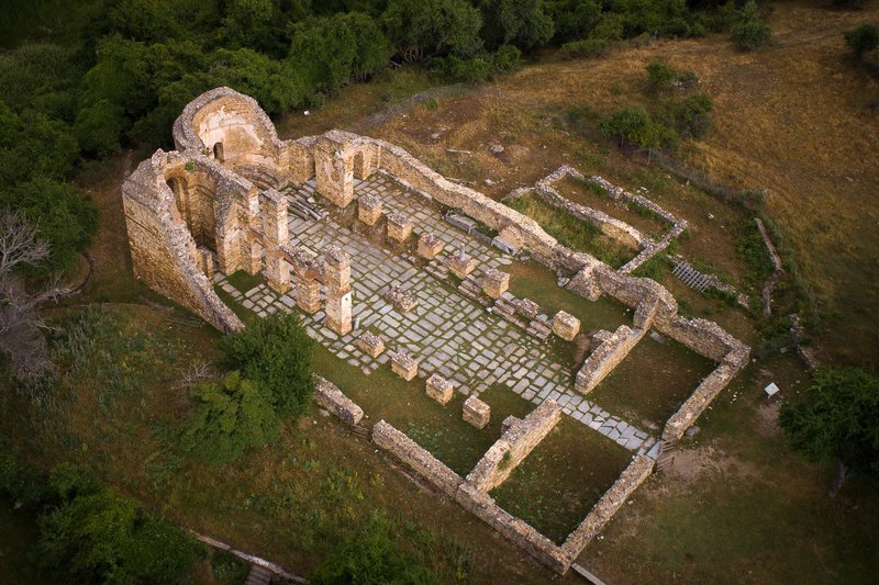 Στο νησί υπήρχε ρωμαϊκός και βυζαντινός οικισμός