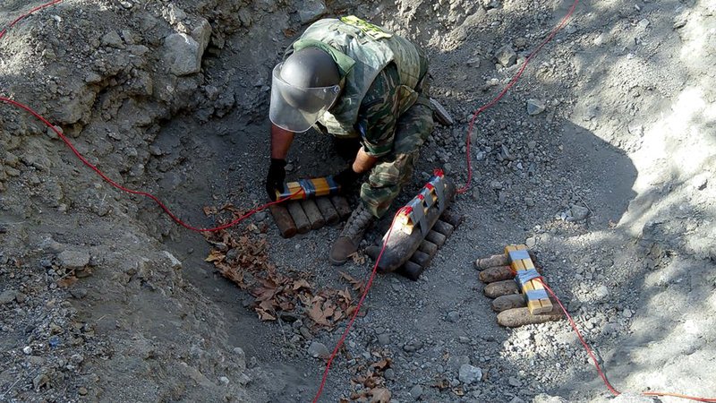 Ετσι εξουδετερώνουν νάρκες και εκρηκτικά -Το Τάγμα Εκκαθάρισης Ναρκοπεδίων Ξηράς [εικόνες] | iefimerida.gr 6