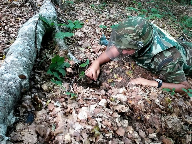 Ετσι εξουδετερώνουν νάρκες και εκρηκτικά -Το Τάγμα Εκκαθάρισης Ναρκοπεδίων Ξηράς [εικόνες] | iefimerida.gr 11