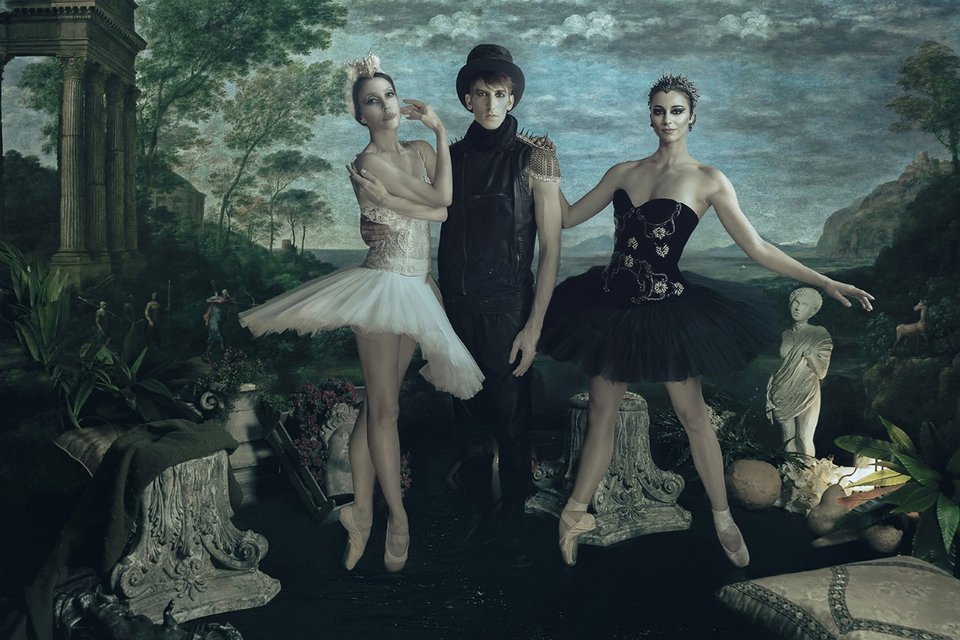 «Οι ήρωες κρατάνε τα χαρακτηριστικά της κλασικής εκδοχής, μόνον που οι ρόλοι παρουσιάζονται ως προβολές του ίδιου του πρίγκιπα»