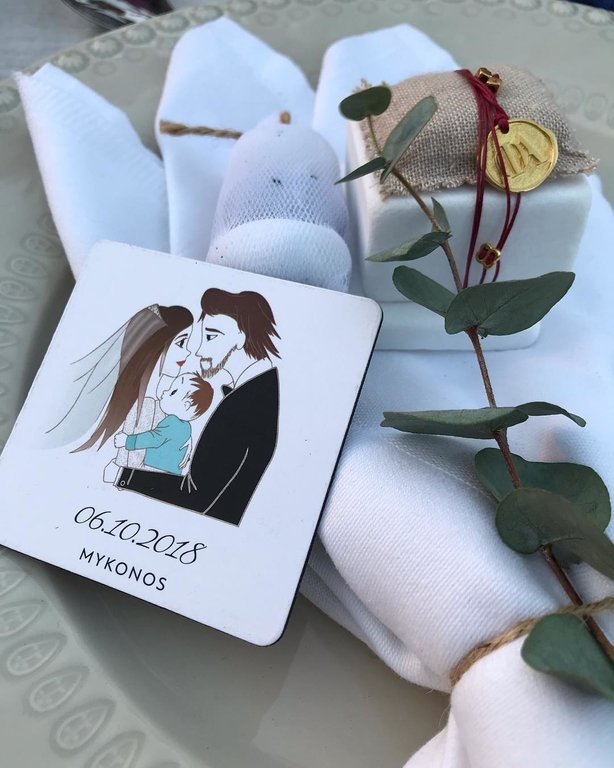 Γάμος Οικονομάκου: Τυλιγμένοι με κουβέρτες οι καλεσμένοι -Πάνω από τα εντυπωσιακά φορέματα [εικόνες] | iefimerida.gr 12