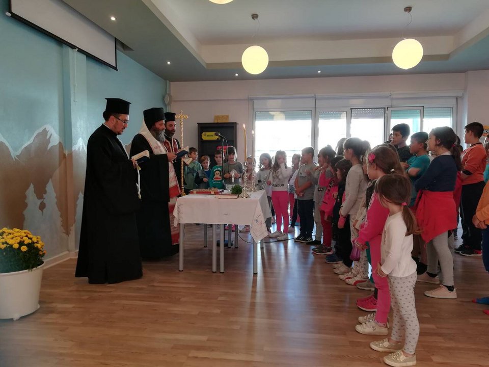 Η «Αποστολή» και ο Μασούτης γεμίζουν το τραπέζι δεκάδων άπορων οικογενειών [εικόνες] | iefimerida.gr 5