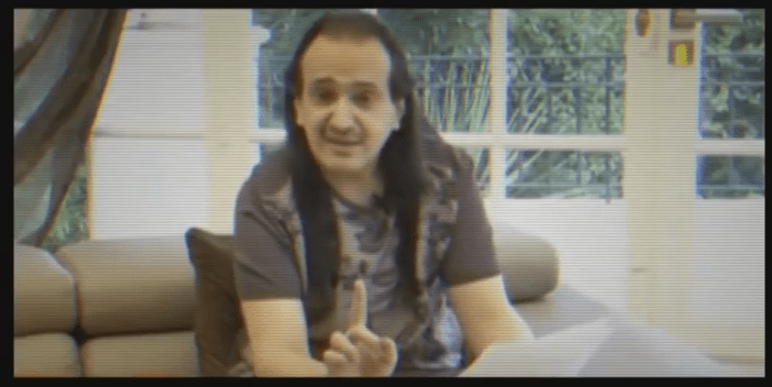 O Toυρκί με τελείως άλλο προφίλ στο Παρίσι. Φωτογραφία: YouTube