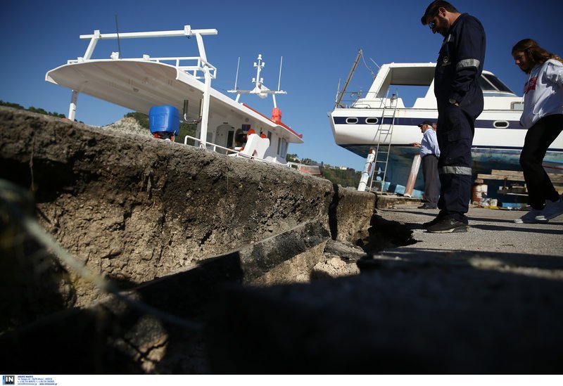Η γη «κατάπιε» την προβλήτα στο λιμάνι Ζακύνθου -Ζημιές και κατολισθήσεις [εικόνες & βίντεο] | iefimerida.gr 5