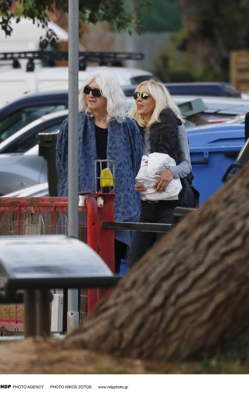 Εκαναν βόλτα στη Γλυφάδα