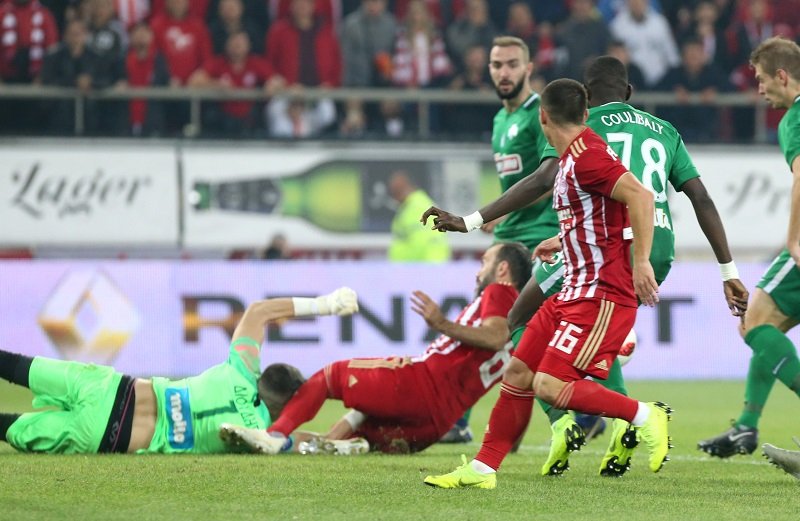 Super League: Ο τραυματισμός-σοκ του Διούδη, του γύρισε η γλώσσα -«Πάγωσε» το Καραϊσκάκη, χειροκρότησε ο κόσμος [εικόνες] | iefimerida.gr 0