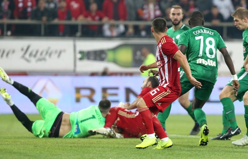 Super League: Ο τραυματισμός-σοκ του Διούδη, του γύρισε η γλώσσα -«Πάγωσε» το Καραϊσκάκη, χειροκρότησε ο κόσμος [εικόνες] | iefimerida.gr 1