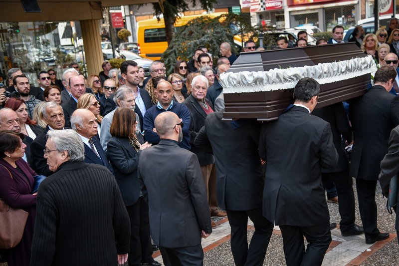 Το τελευταίο «αντίο» στον Ανδρέα Μπόμη [εικόνες] | iefimerida.gr 0