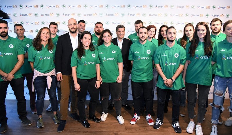 Πάνος Μπόλλας - Brand, Marketing Communications & Sponsorship Team Director ΟΠΑΠ, Οδυσσέας Χριστοφόρου – Επικεφαλής Εταιρικών και Ρυθμιστικών Υποθέσεων ΟΠΑΠ και αθλητές του Παναθηναϊκού Α.Ο.